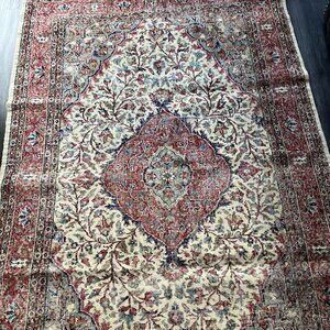 Vintage Turkish Wool on Cotton Rug / 9. ft x 5.75 ft